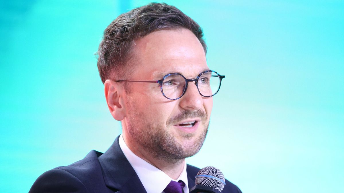Skoro drożeje jogurt, muszą drożeć mieszkania. Tak uważa minister rozwoju 