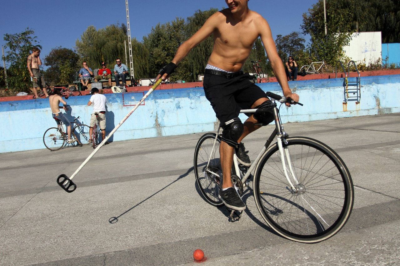 Lublin: Zamiast koni dosiadają rowery. Przed nami międzynarodowy turniej bike polo