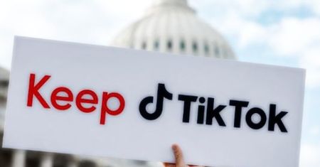 Wojna domowa o TikToka. Zablokowani użytkownicy zbulwersowani
