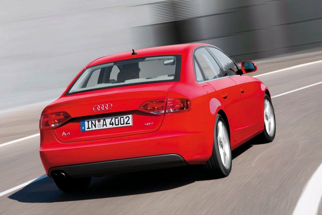 Audi A4 B8 sedan przed liftingiem