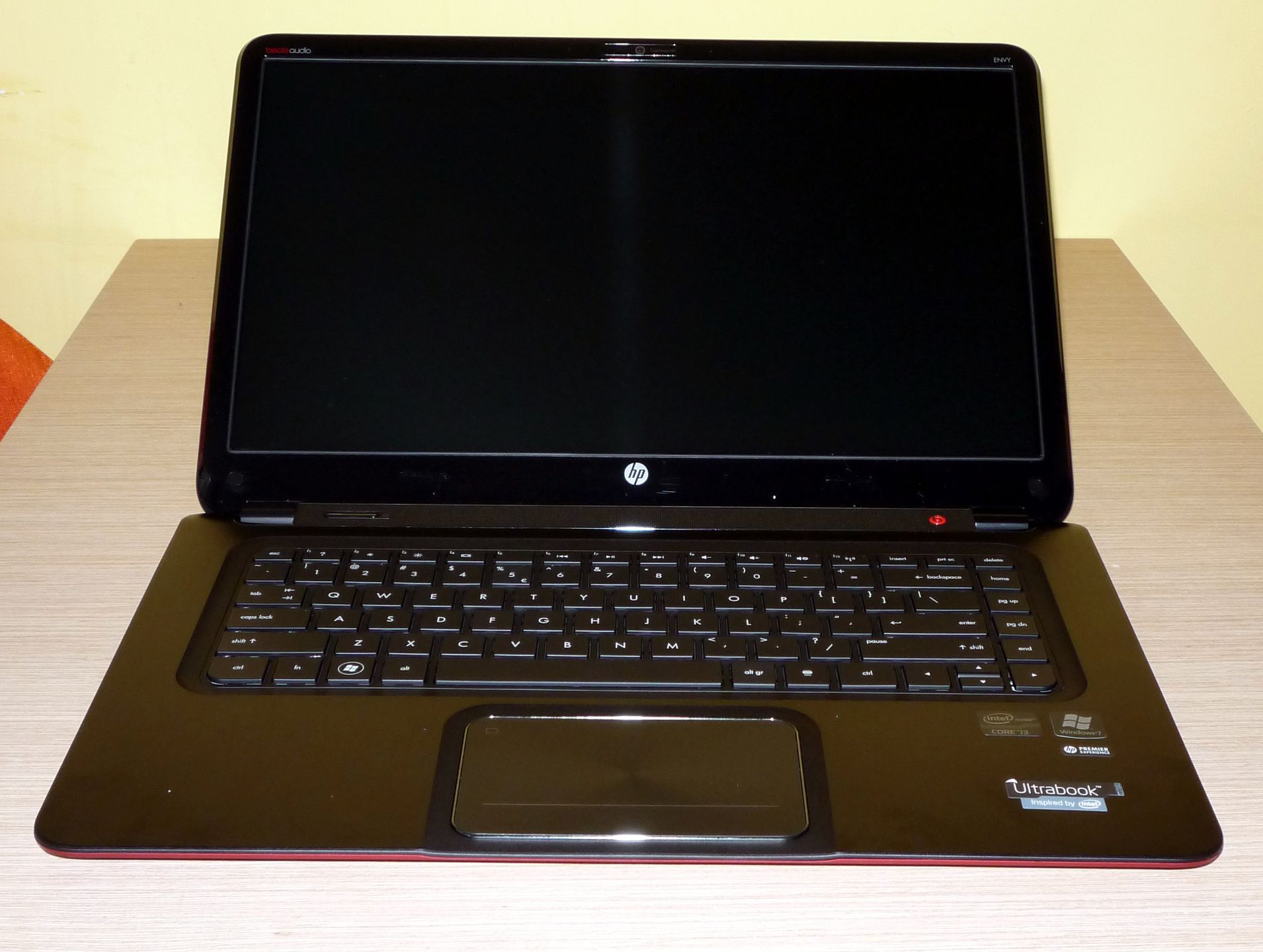 HP Envy 6-1030ew – test niedrogiego ultrabooka z ekranem 15,6 cala 4