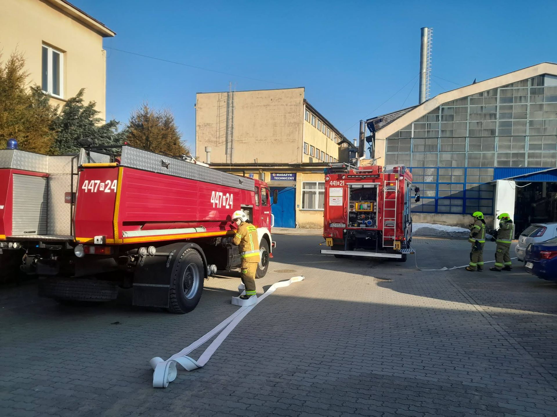 wiadomości,aktualności,WP Wiadomości Pożar w hucie szkła w Jaśle. Doszło do wycieku