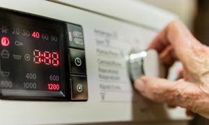 Mandat za robienie prania. Można dostać nawet 5 tys. zł kary