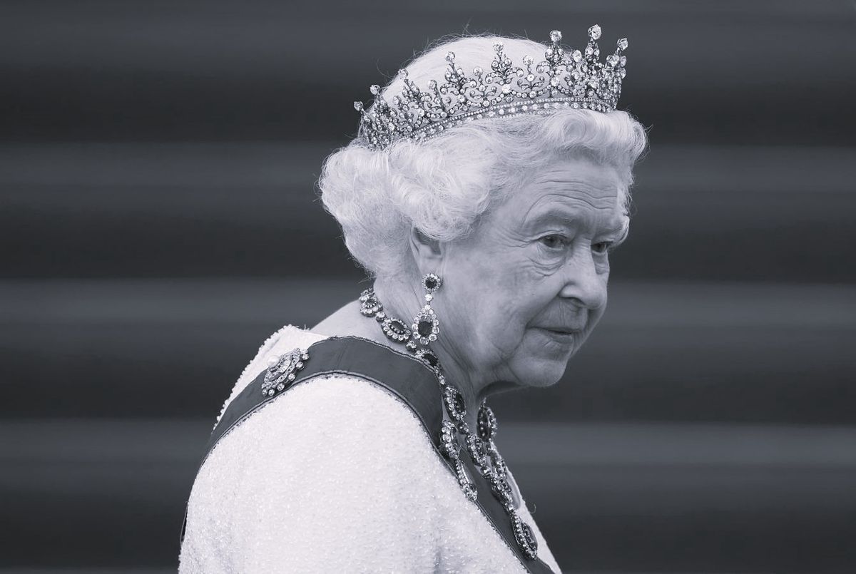 Królowa Elżbieta II osierociła także pszczoły