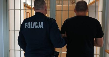 Pruszków: Wpadł przez telefon. Policja odkryła, że urządzenie pochodziło z przestępstwa