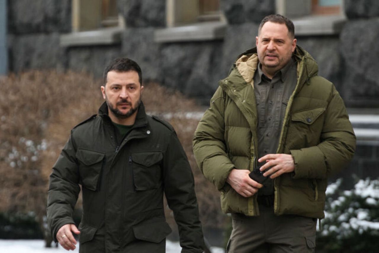 Kulisy dymisji Jermaka. "Zełenski zdał sobie sprawę"