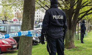 Nożownik w autobusie miejskim w Warszawie. Dwie osoby ranne
