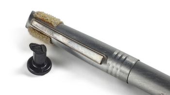 Marker Buzza Aldrina i przełącznik z Apollo 11 poszły pod młotek