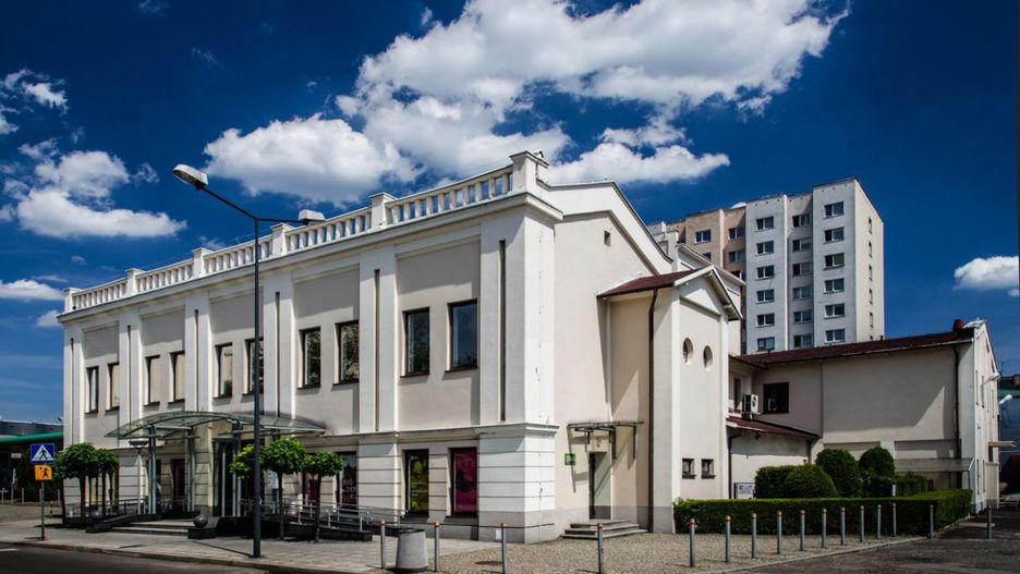 Śląskie. Dotychczasowa dyrektorka Teatru Zagłębia w Sosnowcu Iwona Woźniak będzie pracowała na tym stanowisku przez 5 kolejnych sezonów.