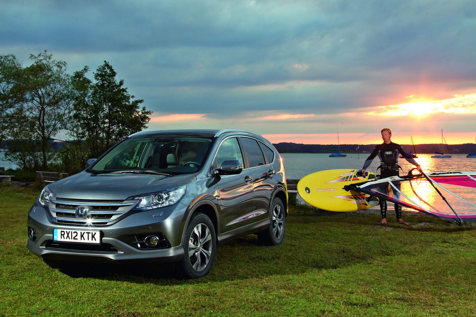 2013 Honda CR-V - obszerna galeria prosto od producenta 18