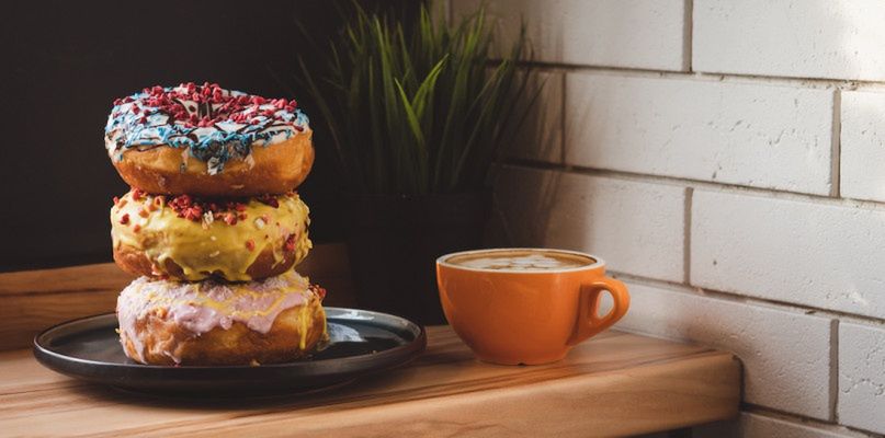 Tłusty czwartek – pomysły na pączki z twistem