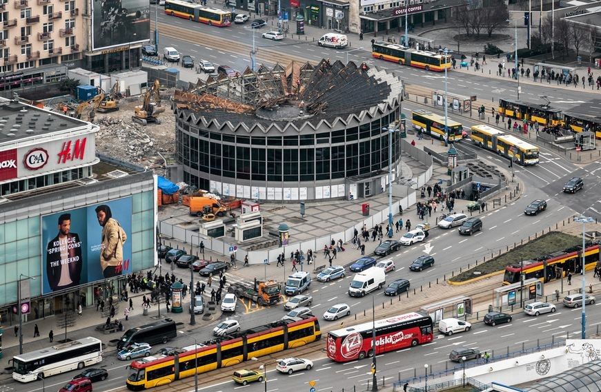 Trwa rozbiórka Rotundy. Symbol Warszawy znika z centrum [GALERIA]