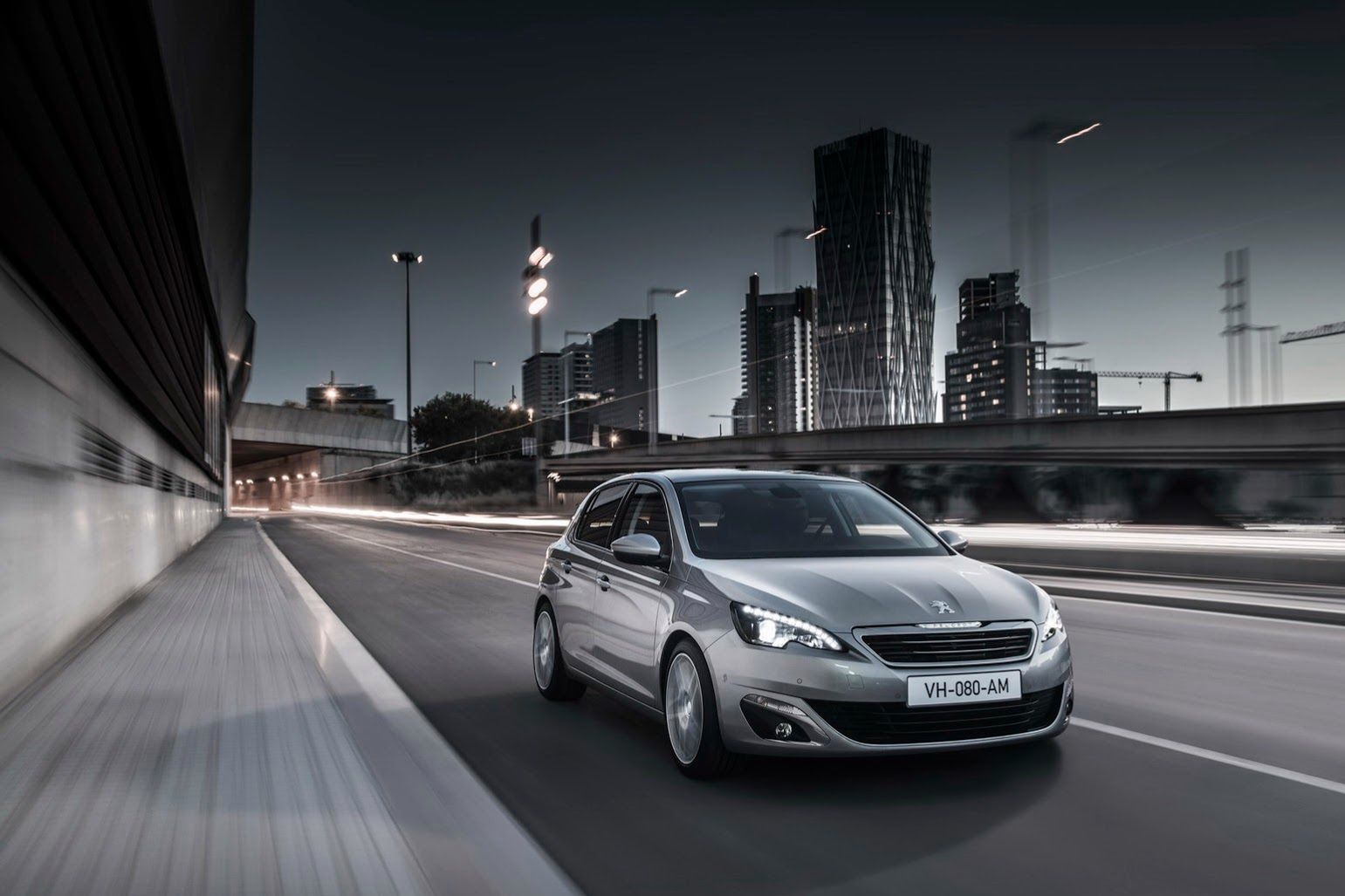 Nowy Peugeot 308 w obszernej galerii zdjęć 80