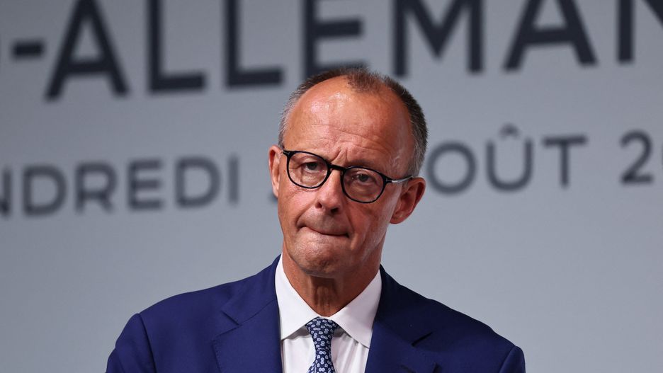 German Chancellor Friedrich Merz reacts during a joint news conference with French President Emmanuel Macron (not seen) as part of a Franco-German cabinet meeting and a meeting of the Franco-German Defence and Security Council (CFADS) in Toulon, France, 29 August 2025. EPA/MANON CRUZ / POOL MAXPPP OUT Dostawca: PAP/EPA.