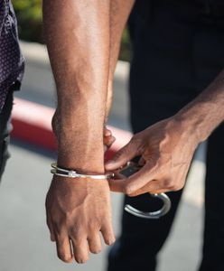 Prostytutki i kąpiele w szampanie. Niebywały skandal w Belgii