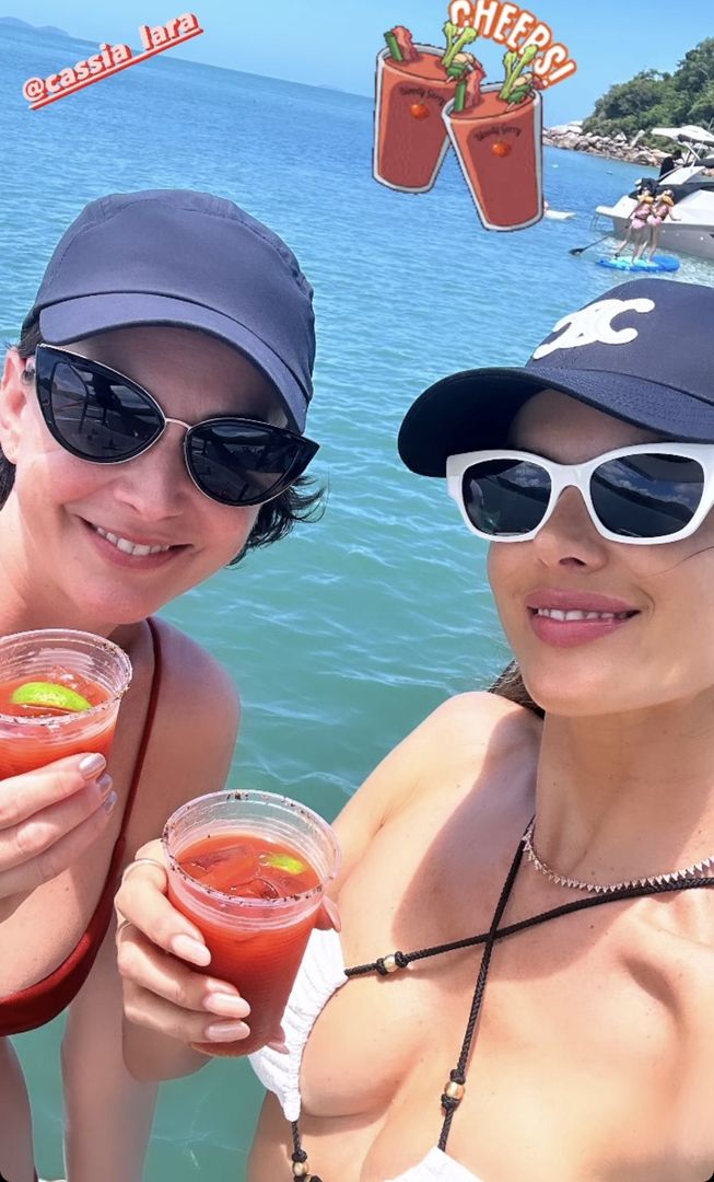 Alessandra Ambrosio w monokini