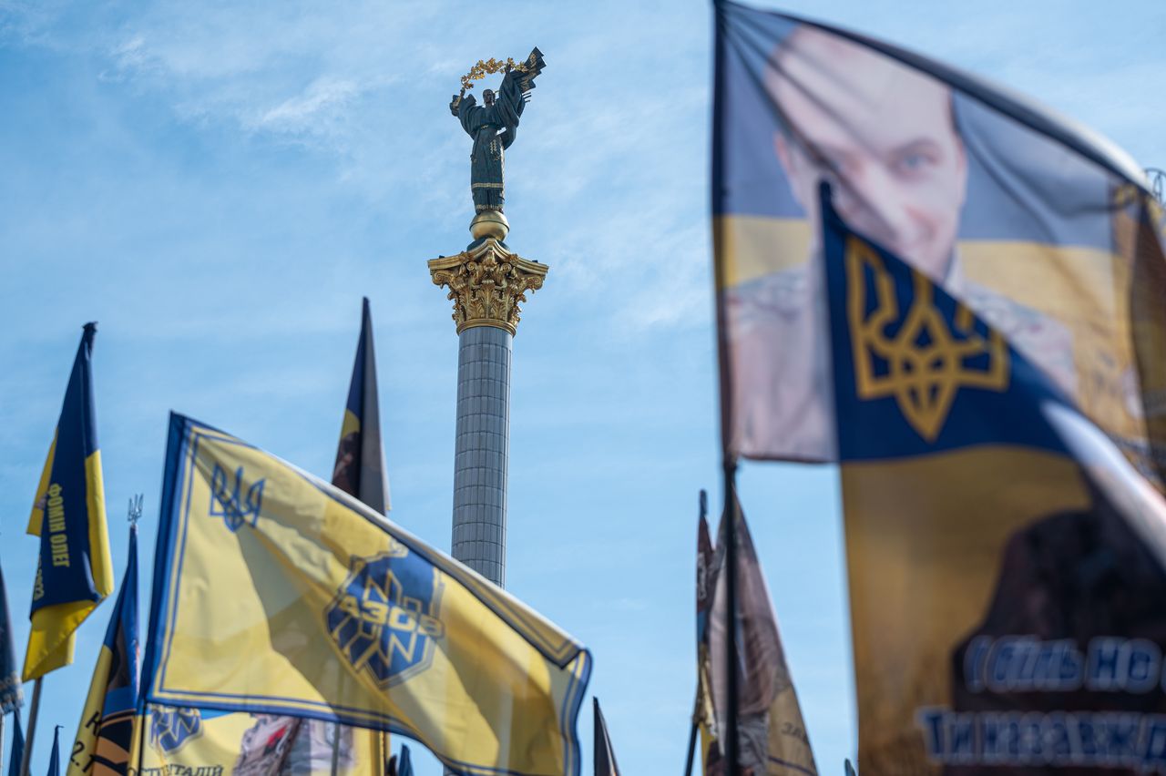 Kolejny gość u Zełenskiego. Stał tuż obok Jermaka