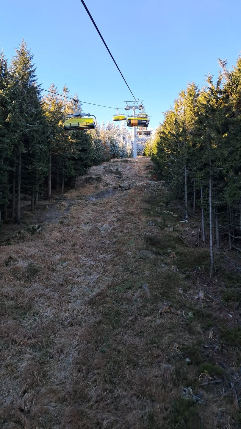 W ośrodkach sportowych przygotowania do zimy ruszyły pełną parą