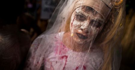 Tragiczny finał halloweenowej zabawy. Zabili ją przerażeni sąsiedzi