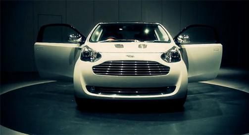 Parkour i Aston Martin Cygnet[wideo]