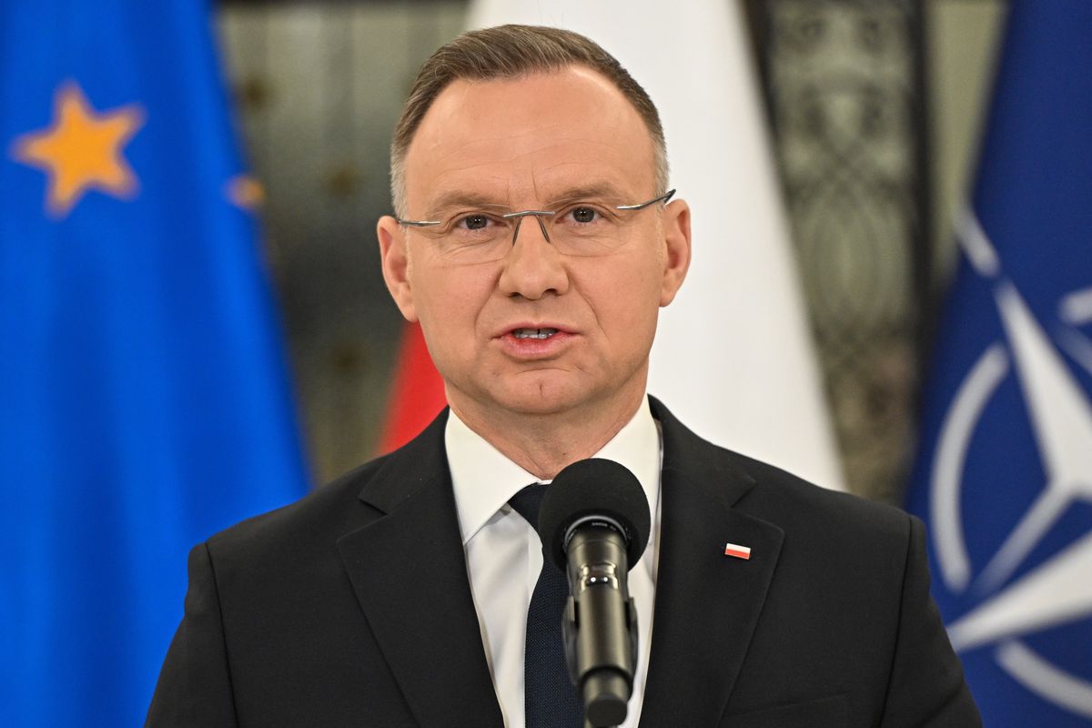 Prezydent Andrzej Duda potępił atak na synagogę Nożyków w Warszawie