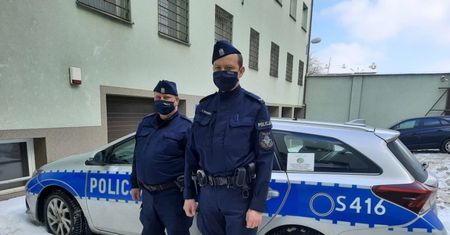 Pomogli w dotarciu do szpitala