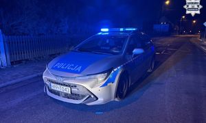 89-latka z balkonu wzywała pomocy. Sąsiad wezwał służby