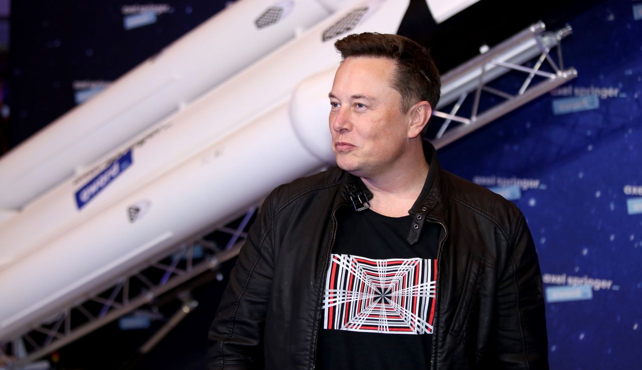Elon Musk rozwija sieć Starlink