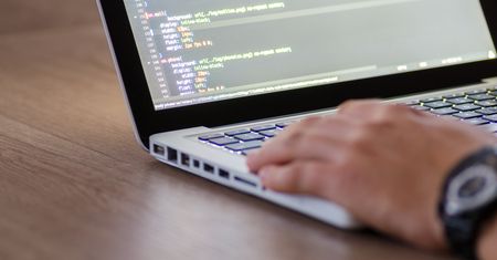inFakt uruchomił Bug Bounty: minimum 3 tysiące złotych za krytyczną podatność