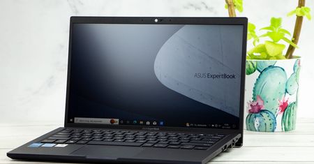 Jaki jest Asus ExpertBook B1 B1400? Prosty i wytrzymały laptop stworzony do pracy