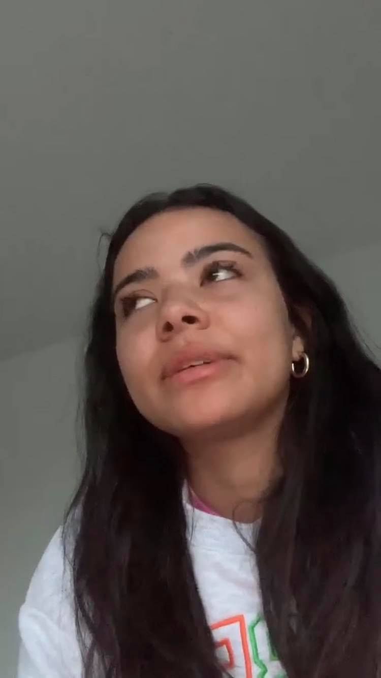 Lexy Chaplin ma koronawirusa