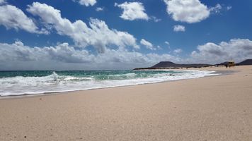 Corralejo na Fuerteventurze: miasteczko, kawiarnie i plaże