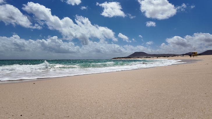 Corralejo na Fuerteventurze: miasteczko, kawiarnie i plaże