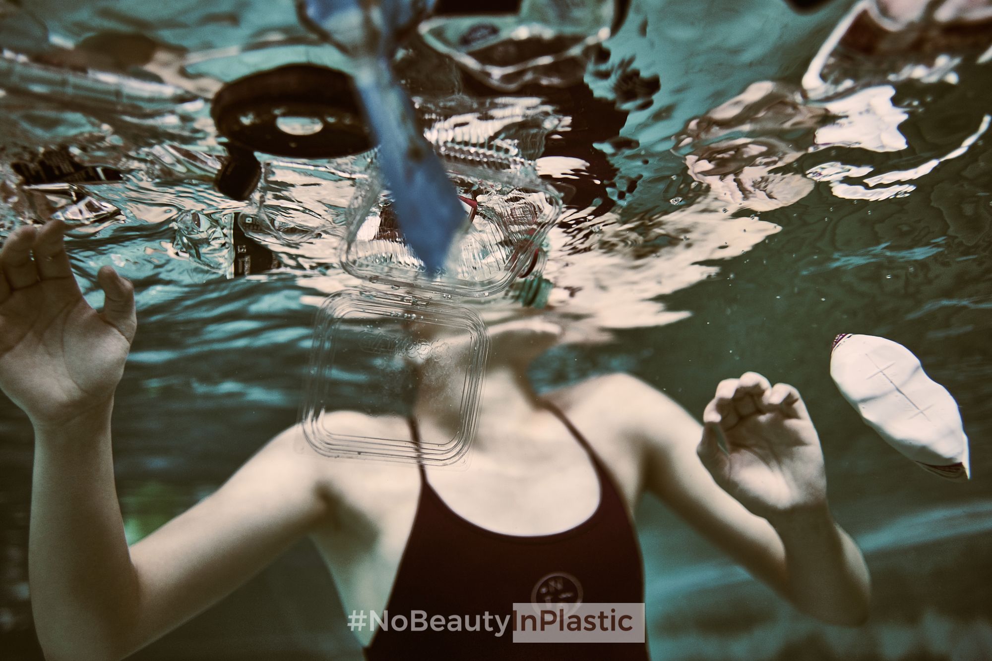 Projekt #NoBeautyInPlastic: Katastrofę ekologiczną fundujemy sobie sami 24