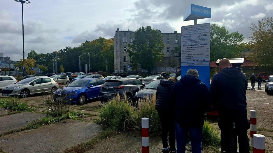 Strefa płatnego parkowania przy Górniaku.