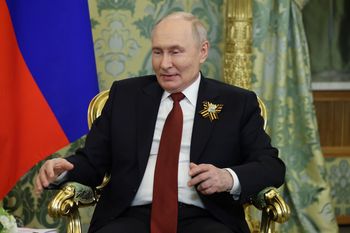 Rajd rubla. Wojna na Bliskim Wschodzie i łaskawość Trumpa nabijają kabzę Kremlowi
