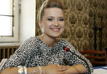 Jak wygląda teraz Gosia Andrzejewicz? Zrobili jej zdjęcia pod studiem telewizyjnym