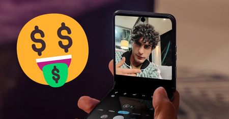 Tanio jak nigdy. Składany smartfon za mniej niż 2000 zł