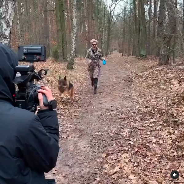 Paulina Smaszcz biega z psem Bono