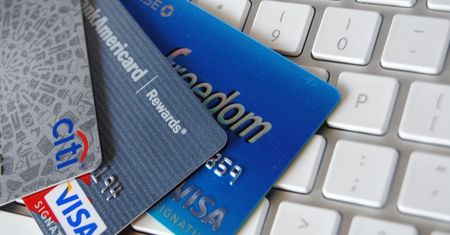 Karty płatnicze na celowniku hakerów - cyberprzestępcy mają nowy sposób na kradzież
