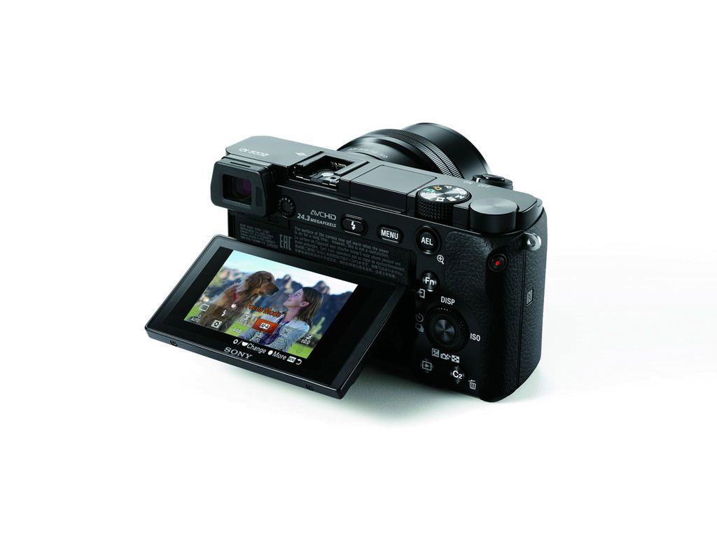 Sony A6000 z najszybszym AF wśród bezlusterkowców 4