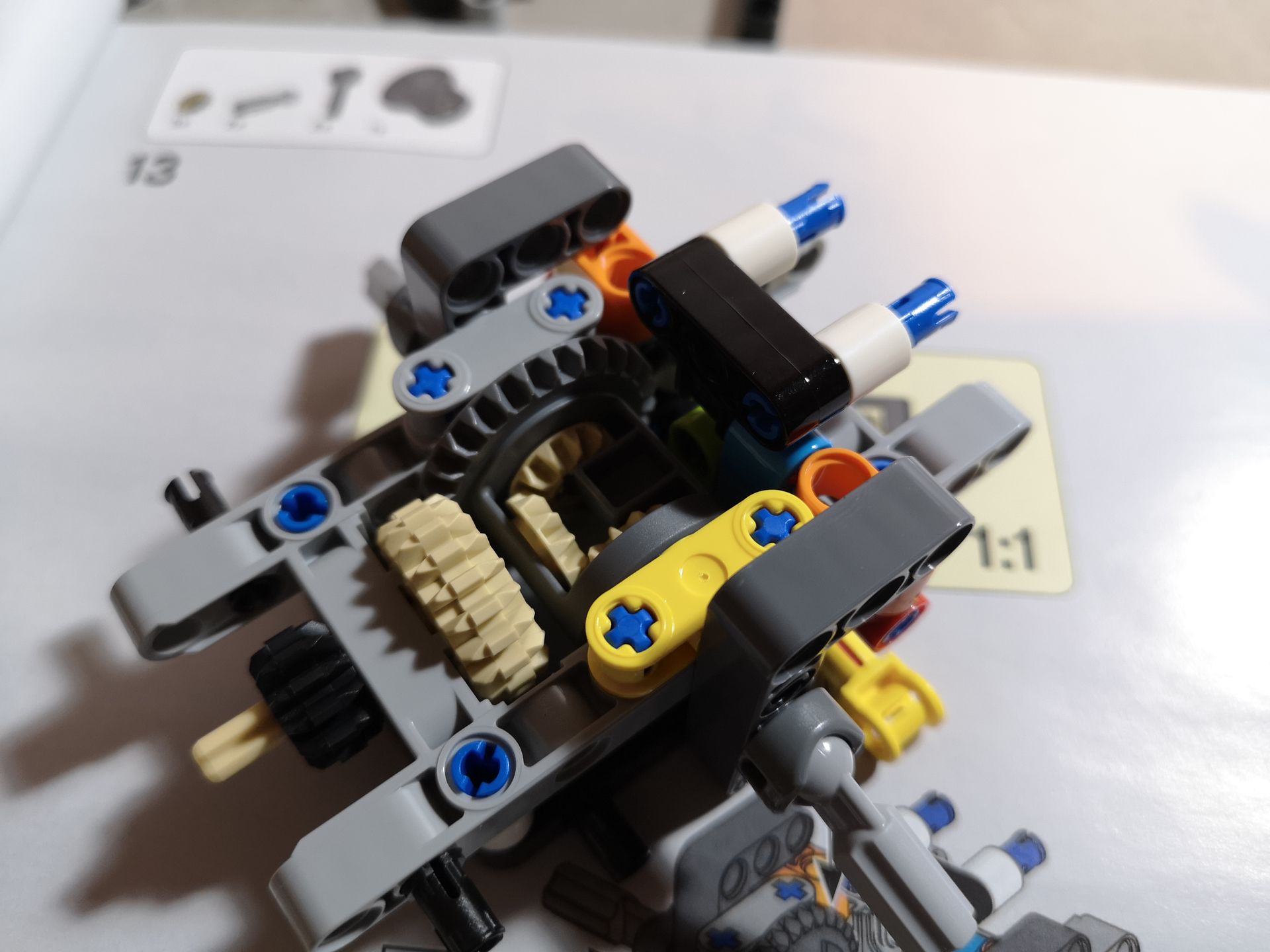 Recenzja LEGO Technic 42099: samochód terenowy sterowany smartfonem 14