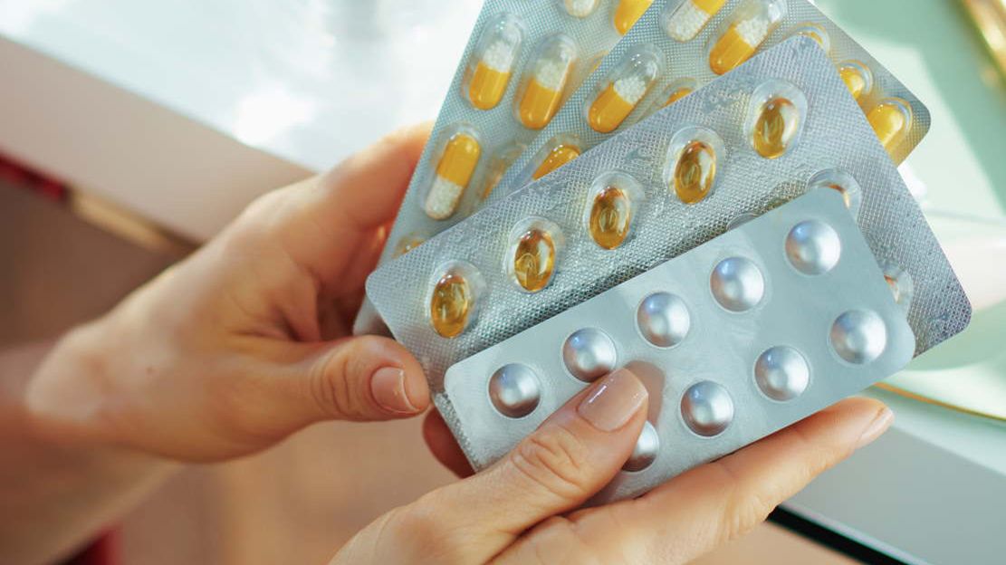 Niektóre leki hormonalne z kortykosteroidami mogą hamować wchłanianie witaminy D3