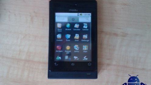 Modu z Androidem na pierwszym klipie wideo 1