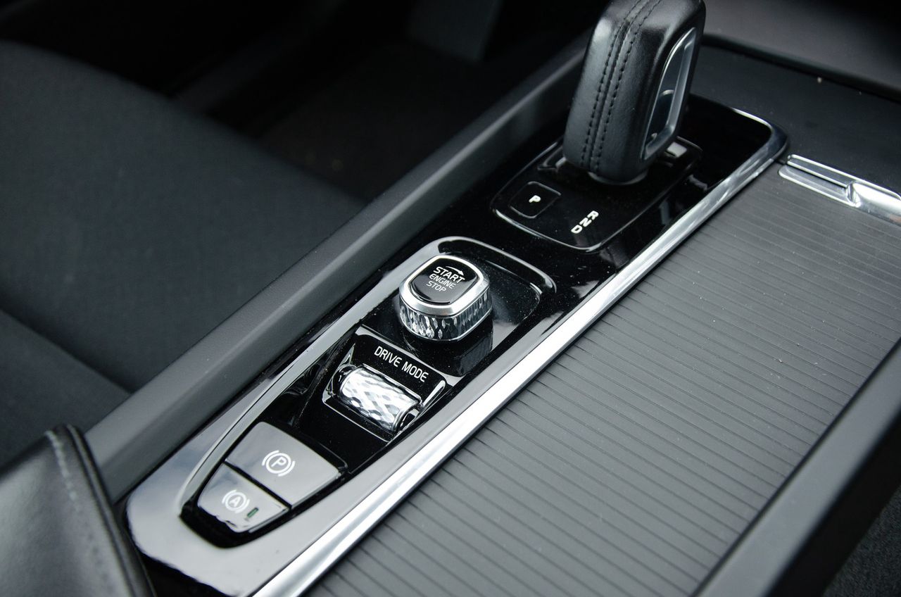 Volvo XC60 B4 AWD (2019)