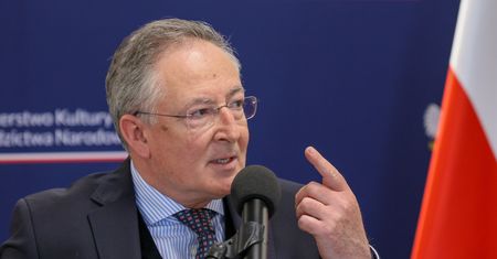Inwigilacja Sienkiewicza na zlecenie Orlenu? Minister pisze list do prokuratora generalnego