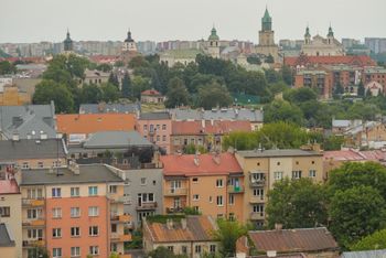 Pogoda w Lublinie. Prognoza na niedzielę 14 grudnia. Chmury i krótki deszcz nad ranem, później przejaśnienia