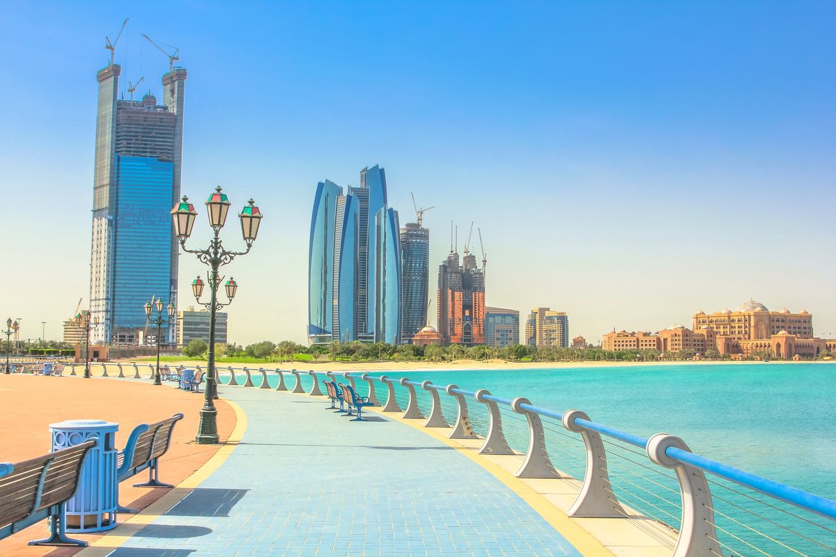 Abu Dhabi to ciekawe miasto na urlop