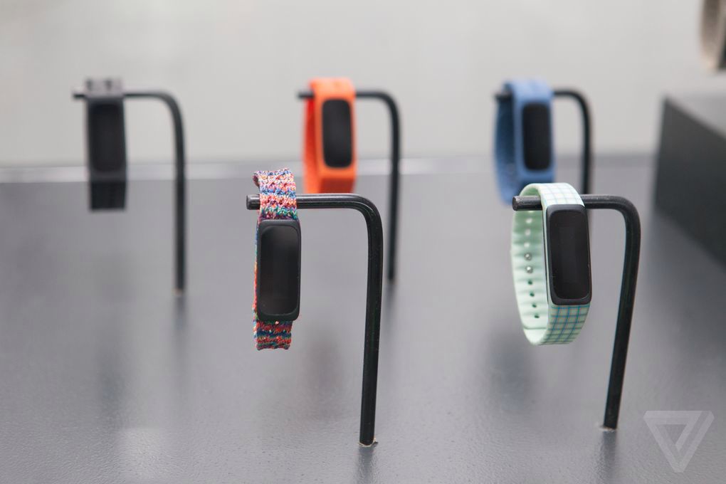 Liquid X2 z pojemną baterią  i opaski Leap Fit, Active i Curve - oto nowości Acera 16
