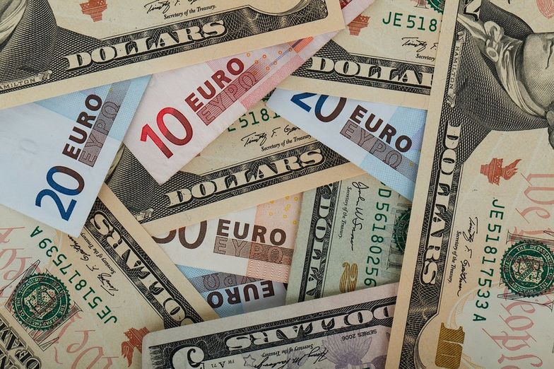 Parytet euro do dolara ostatni raz widziano w 2002 roku